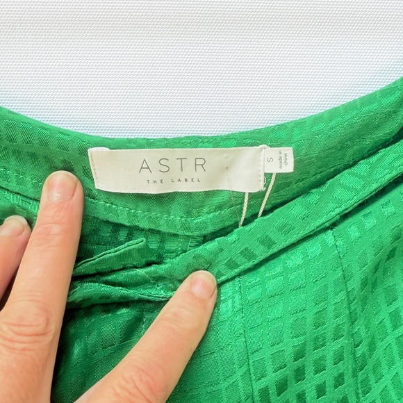 NEW ASTR the Label Small Green Wide Leg Pants High Rise Textured Shiny Trousers - Picture 5 of 7